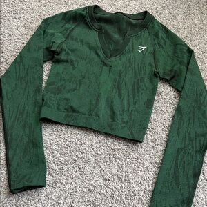 Long sleeve crop top